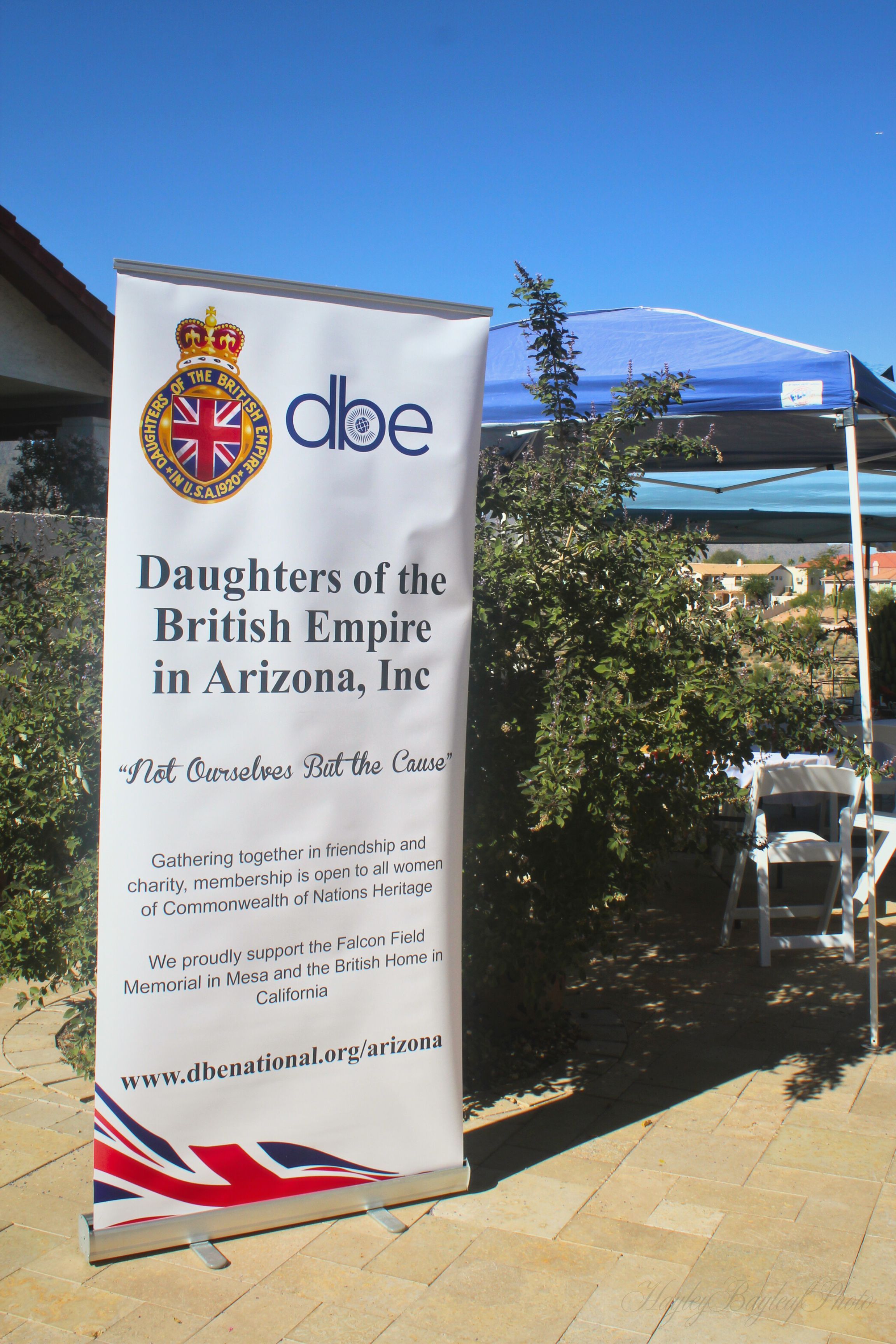 union jack centerpiece and tea service